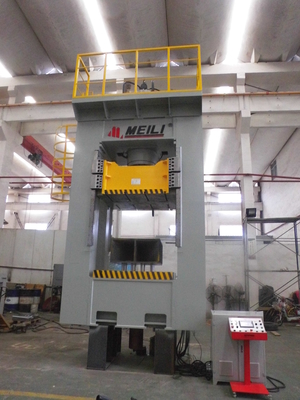 servo da guarnição da máquina da imprensa hidráulica do quadro de 400T H imprensa hidráulica do auto